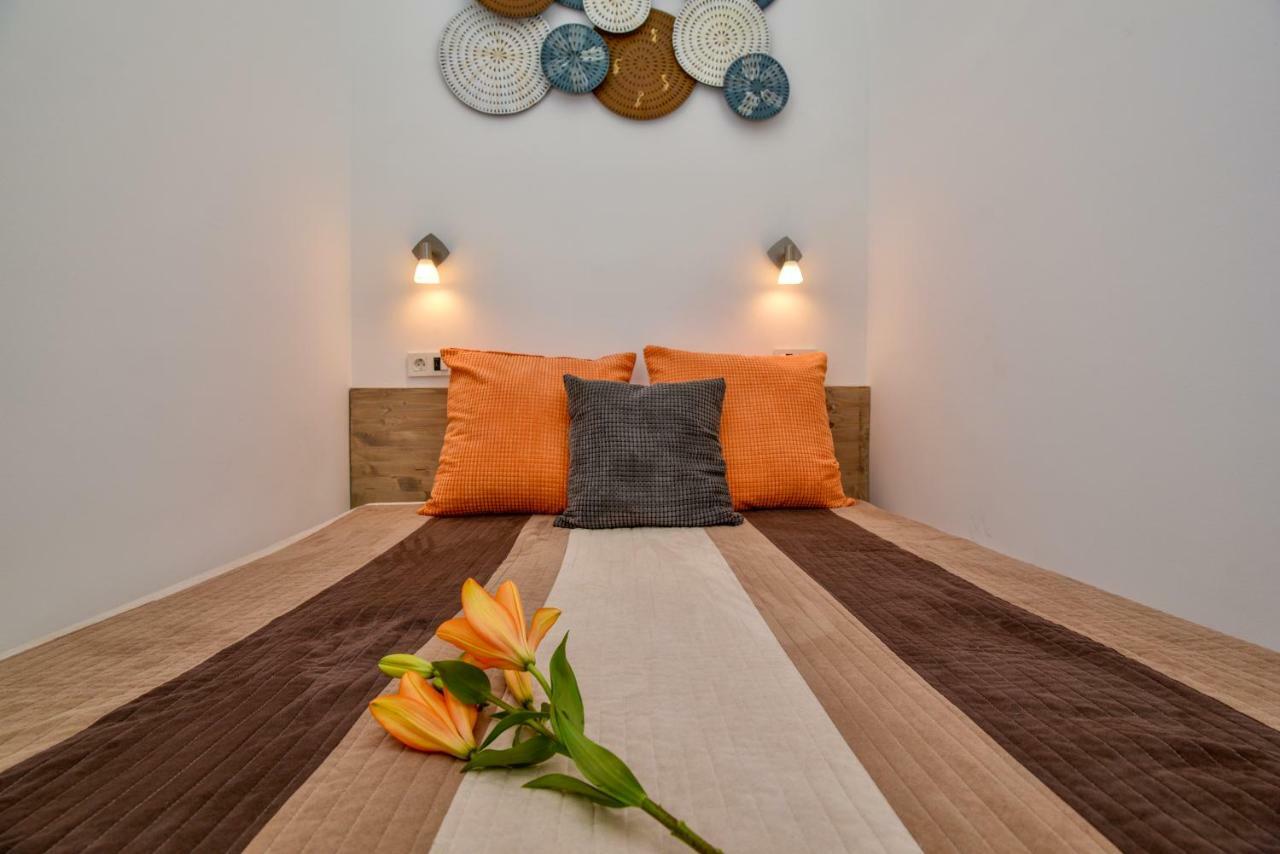 Heart Apartment With Free Private Parking Budapest Ngoại thất bức ảnh