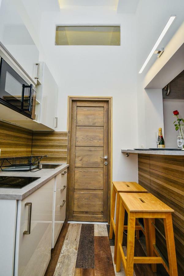Heart Apartment With Free Private Parking Budapest Ngoại thất bức ảnh