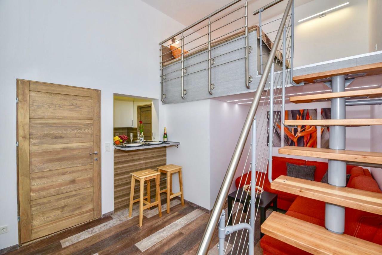 Heart Apartment With Free Private Parking Budapest Ngoại thất bức ảnh