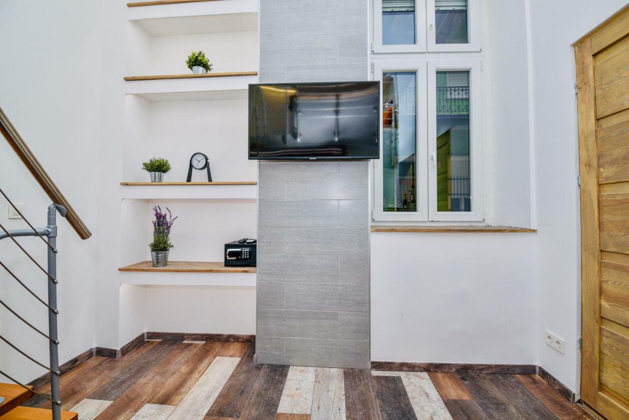 Heart Apartment With Free Private Parking Budapest Ngoại thất bức ảnh