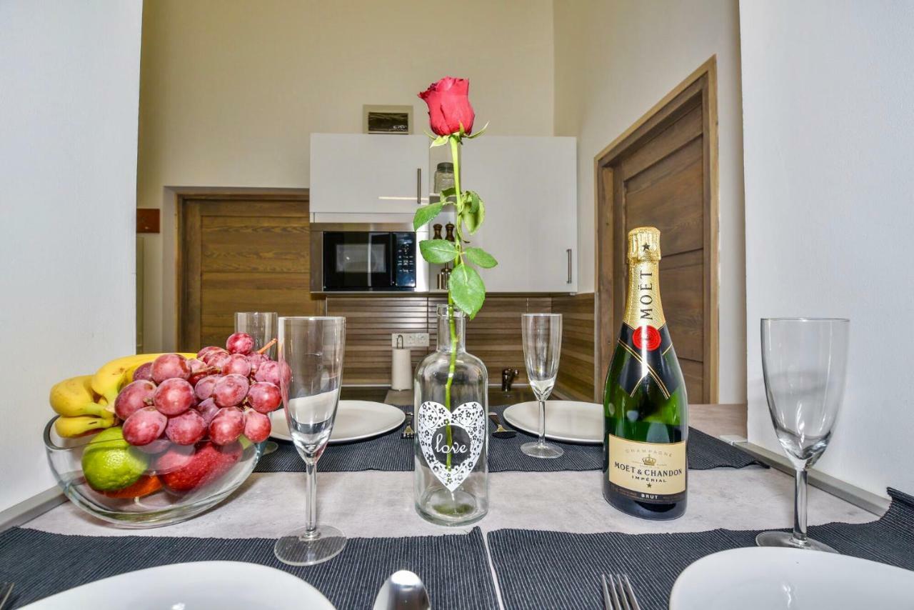 Heart Apartment With Free Private Parking Budapest Ngoại thất bức ảnh