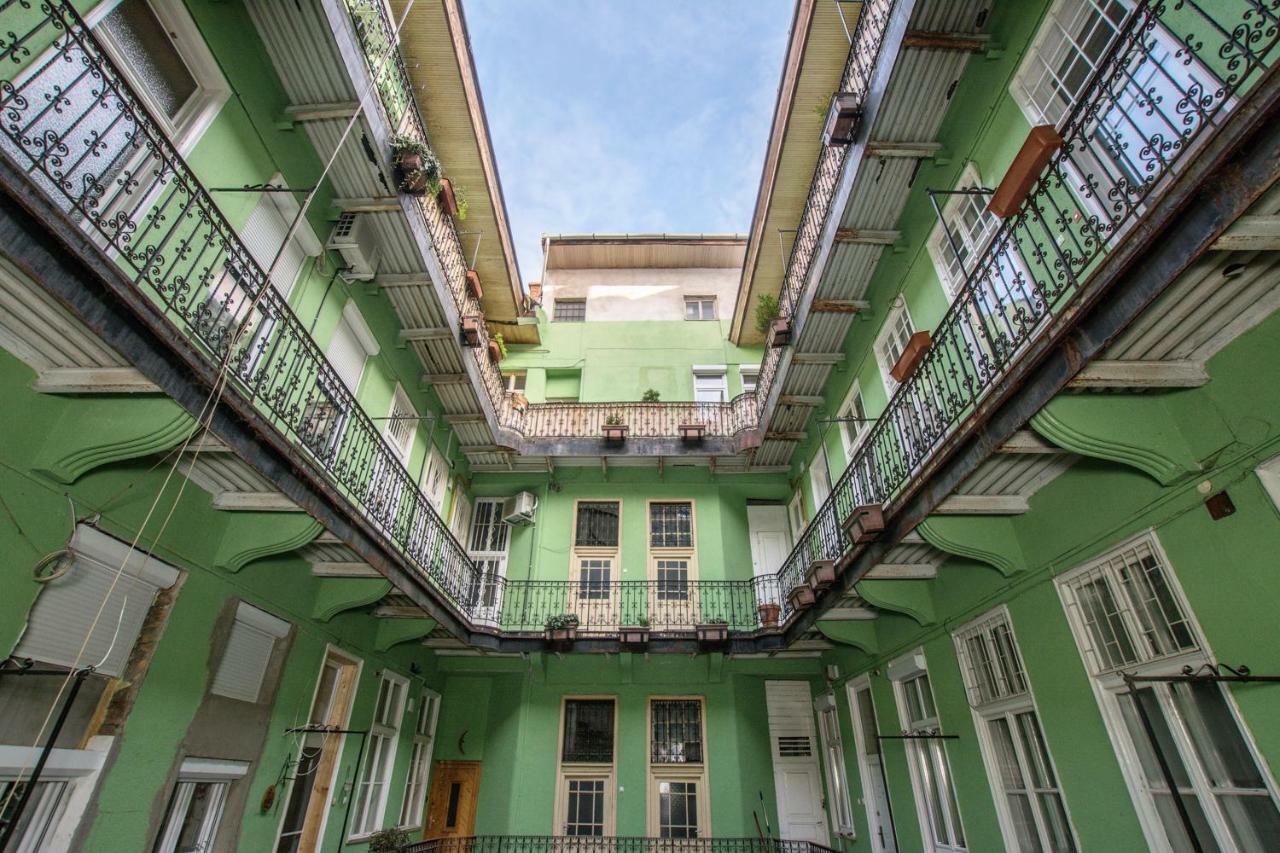 Heart Apartment With Free Private Parking Budapest Ngoại thất bức ảnh